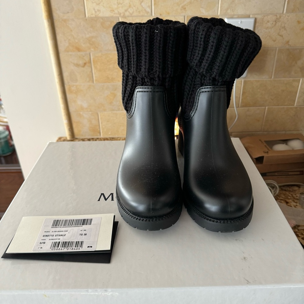 Moncler boots - Picture 2 of 3